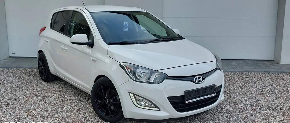 Hyundai i20 cena 25999 przebieg: 153763, rok produkcji 2013 z Zambrów małe 667